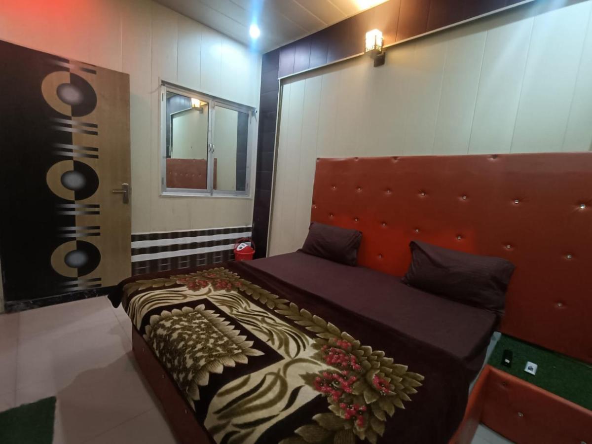 Yamnotri Dham Hotel Vrindāvan Екстериор снимка