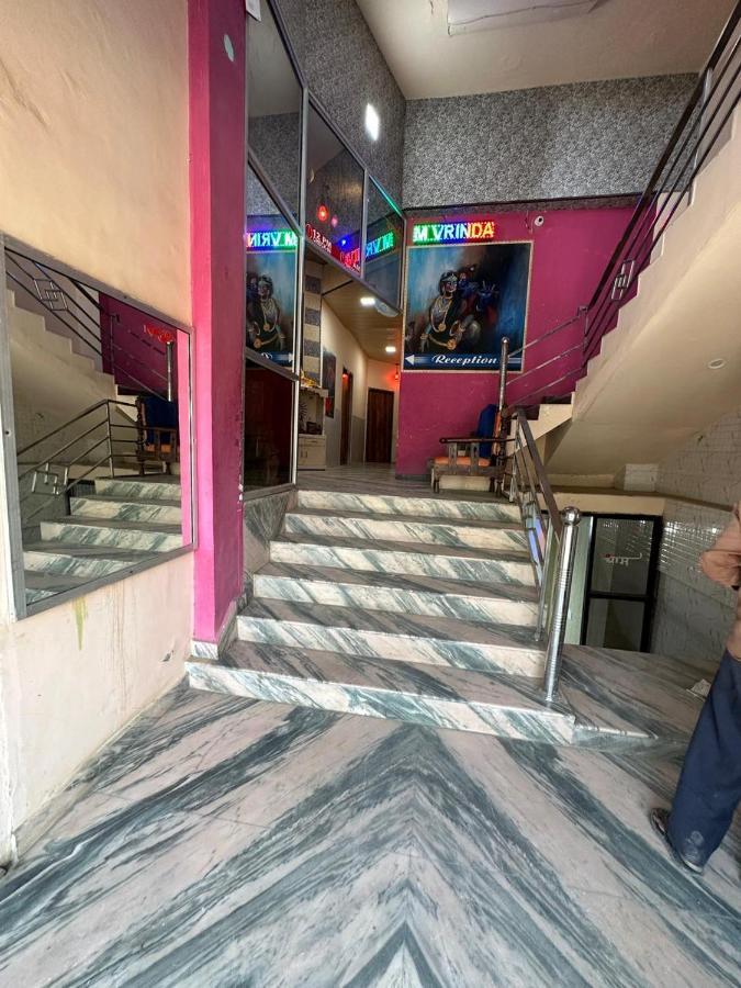 Yamnotri Dham Hotel Vrindāvan Екстериор снимка
